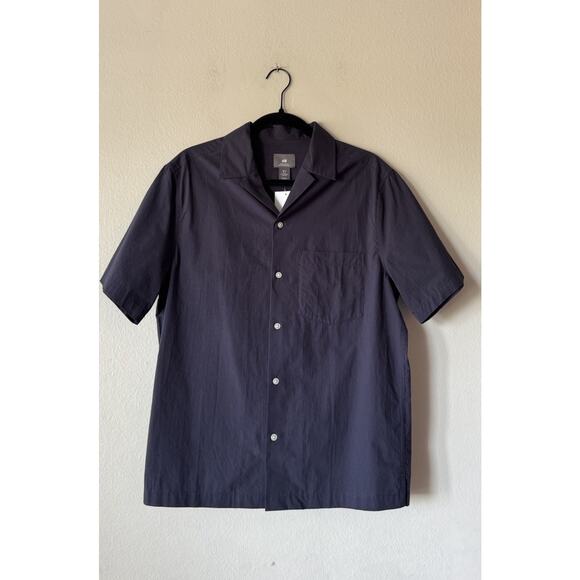 H&M Navy Shirt Mens Size Small Regular Fit Button Front Short Sleeve Lightweight - Picture 1 of 5
